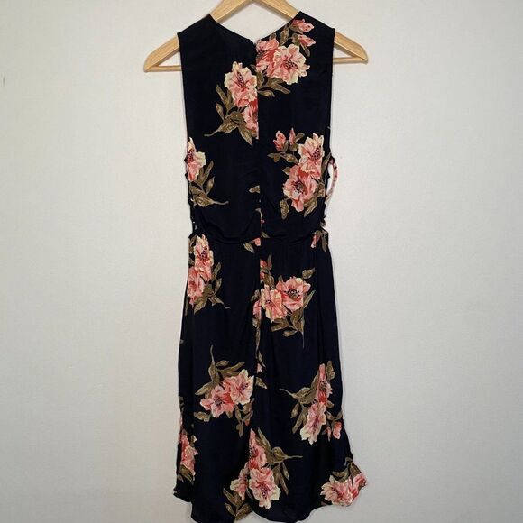 REFORMATION Women's Floral Flowy Short Dress | Size: 6 - Picture 2 of 7